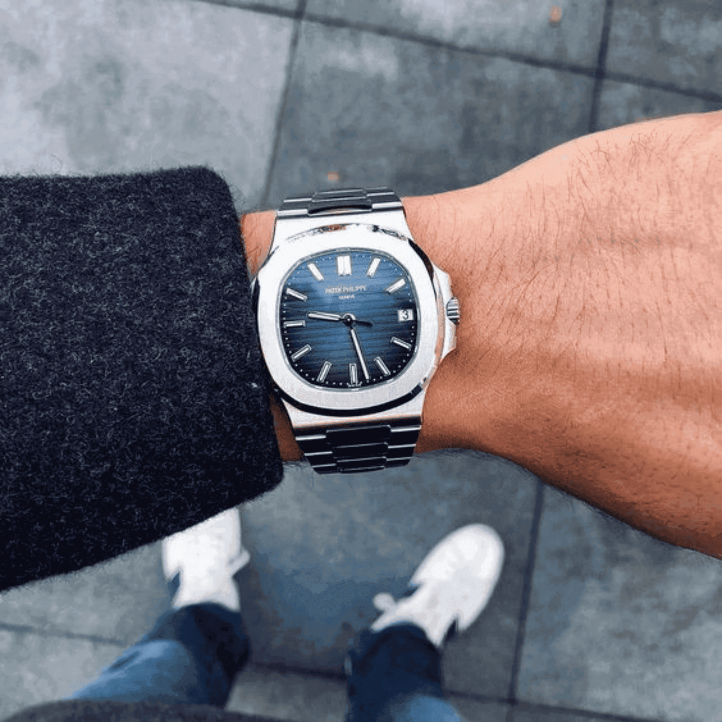 Montre Homme - Patek Nautilus Bleu - VELVERA